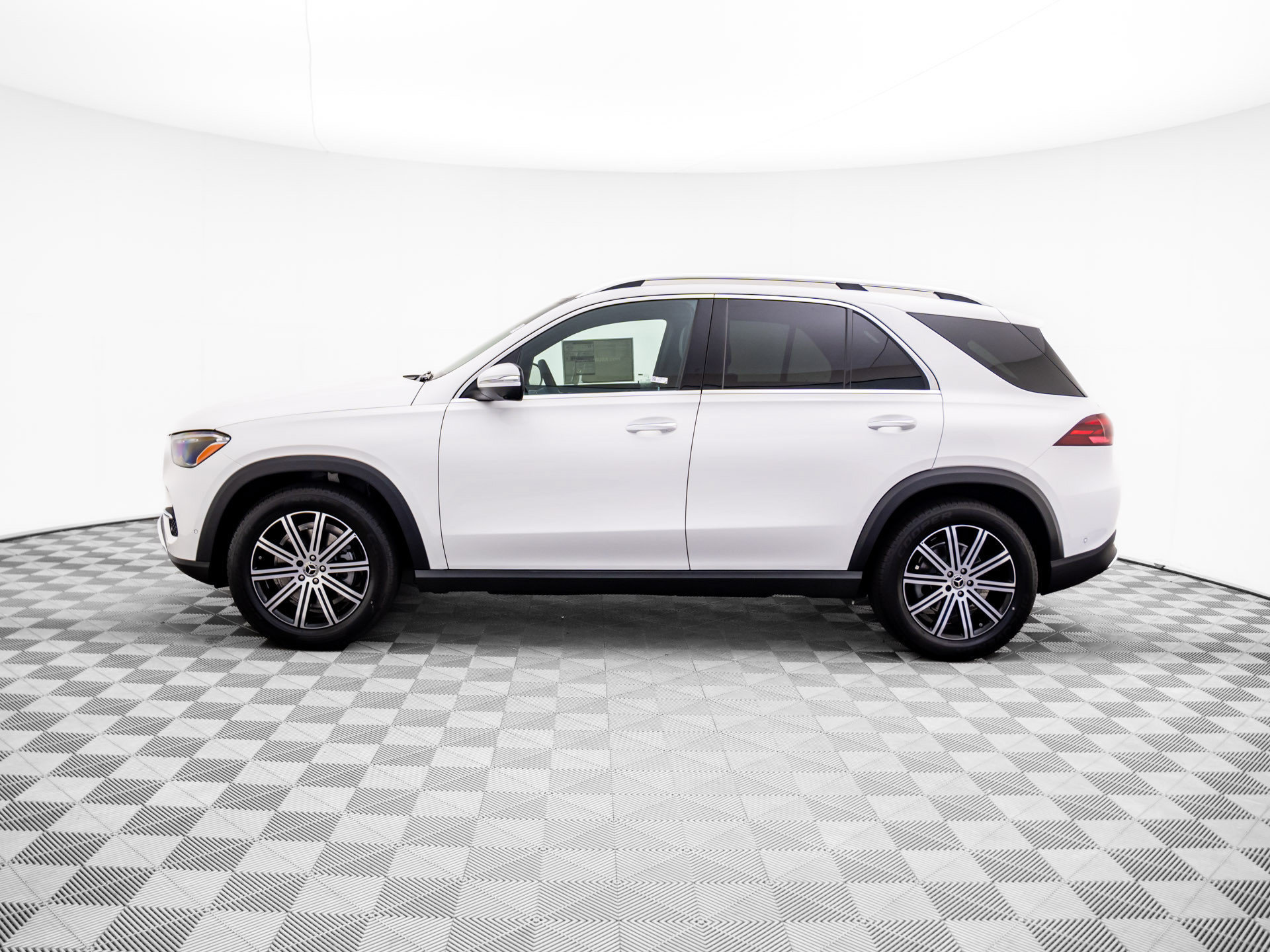 New 2026 Mercedes-Benz GLE 350 4MATIC image 2