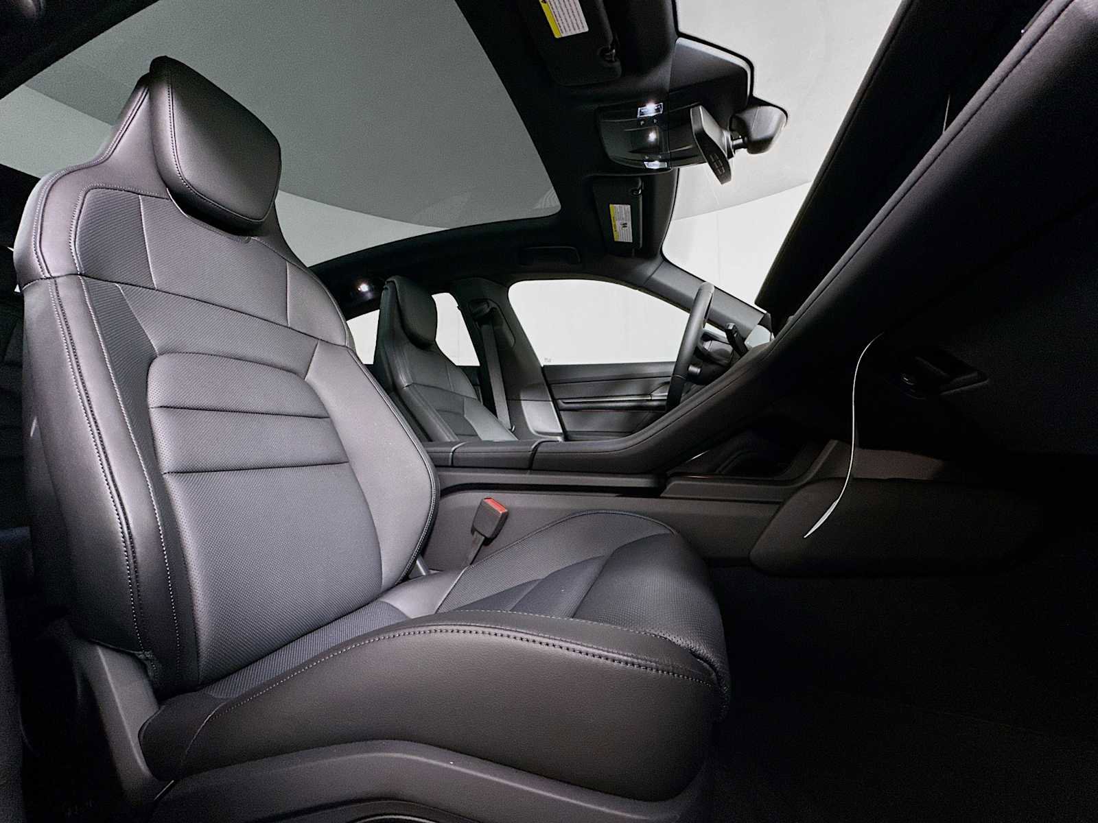 New 2025 Porsche Taycan image 30