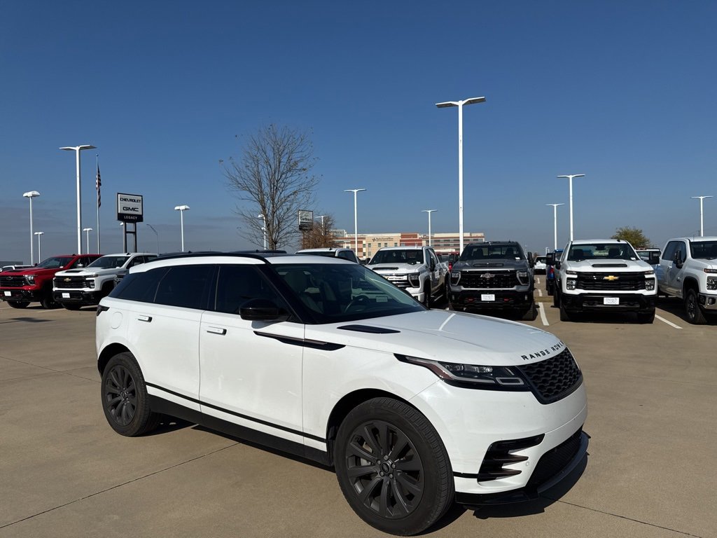 Used 2023 Land Rover Range Rover Velar R-Dynamic S image 4