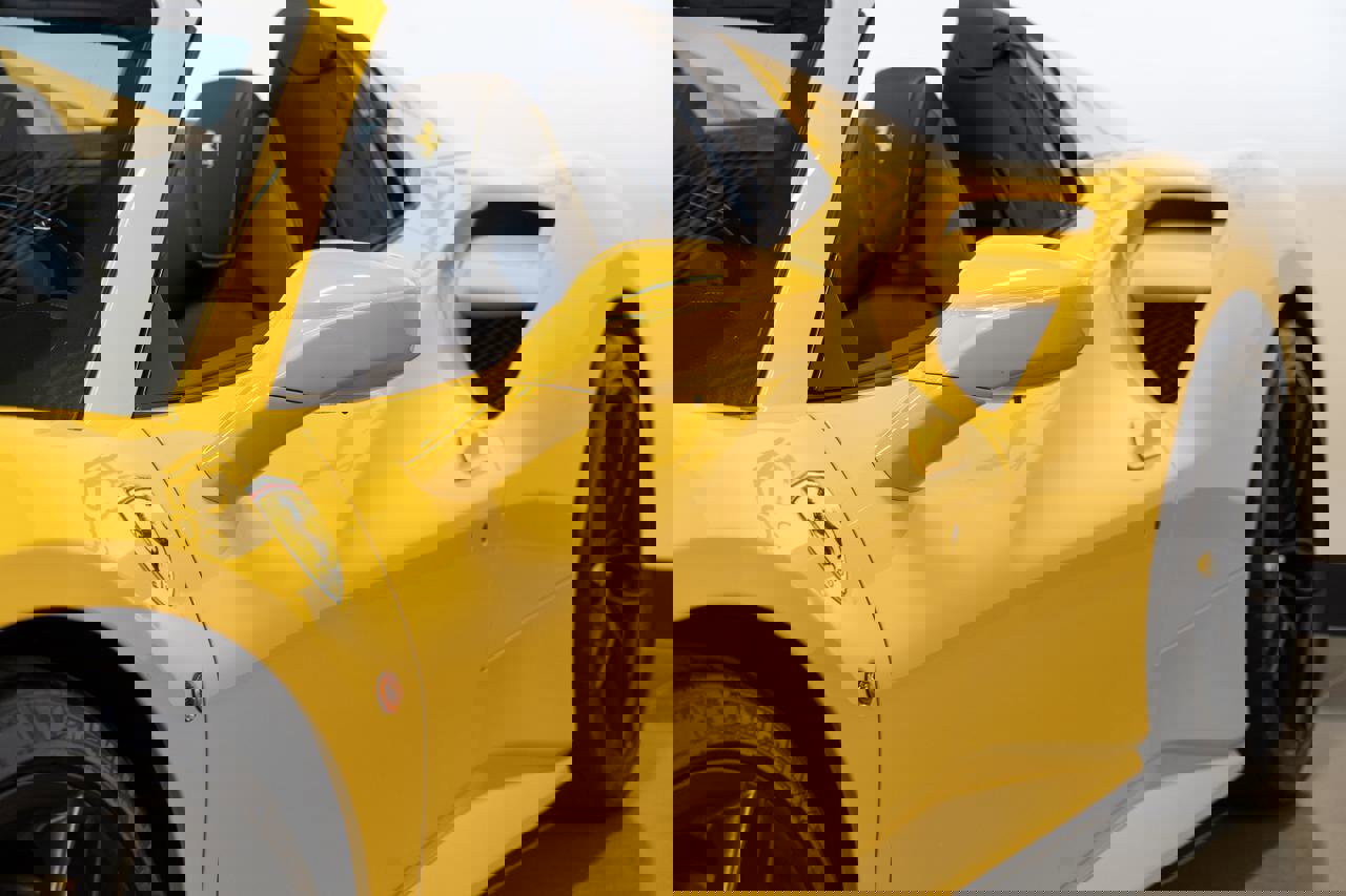 Used 2018 Ferrari 488 Spider image 26