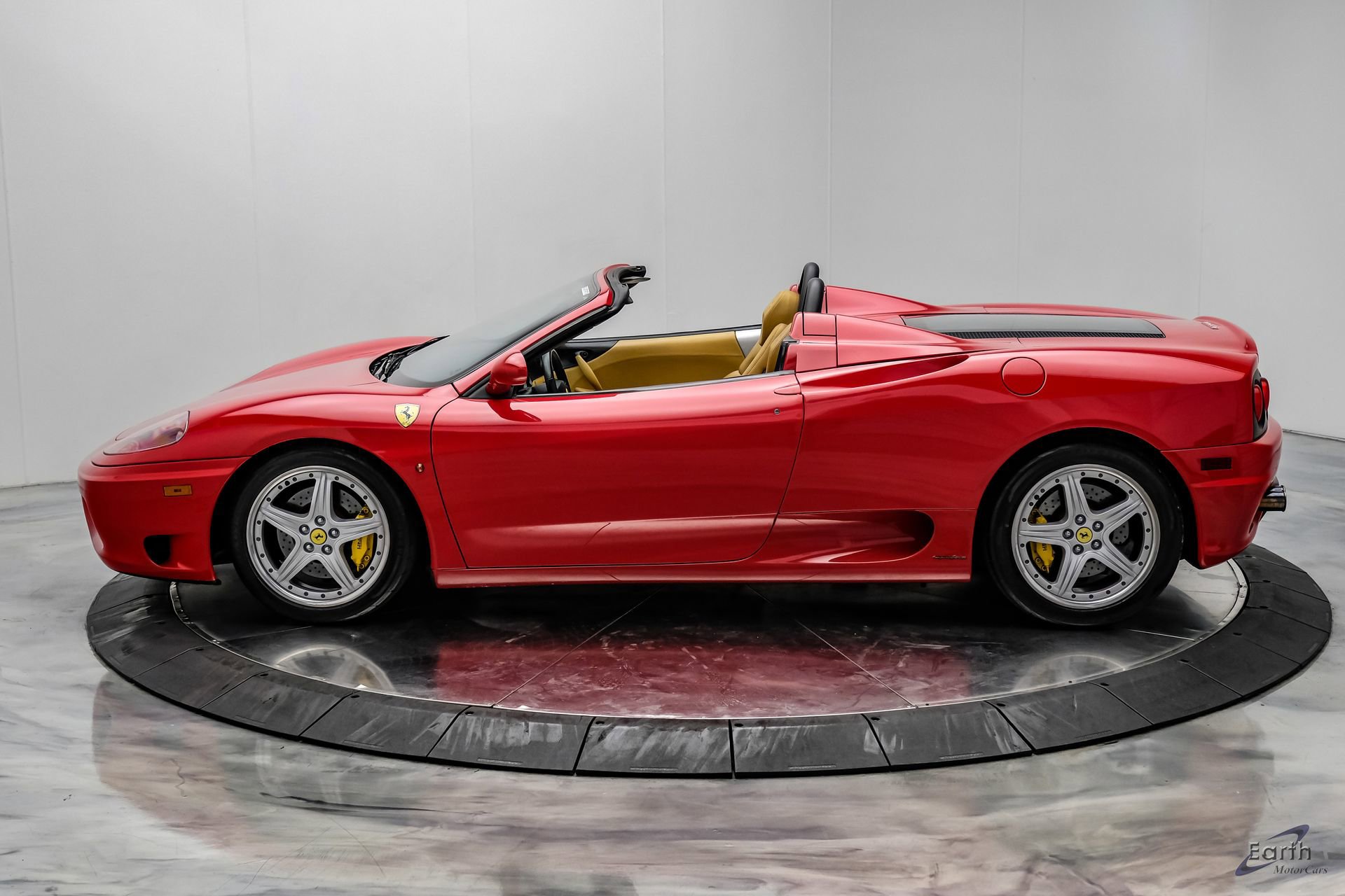Used 2004 Ferrari 360 Spider image 9