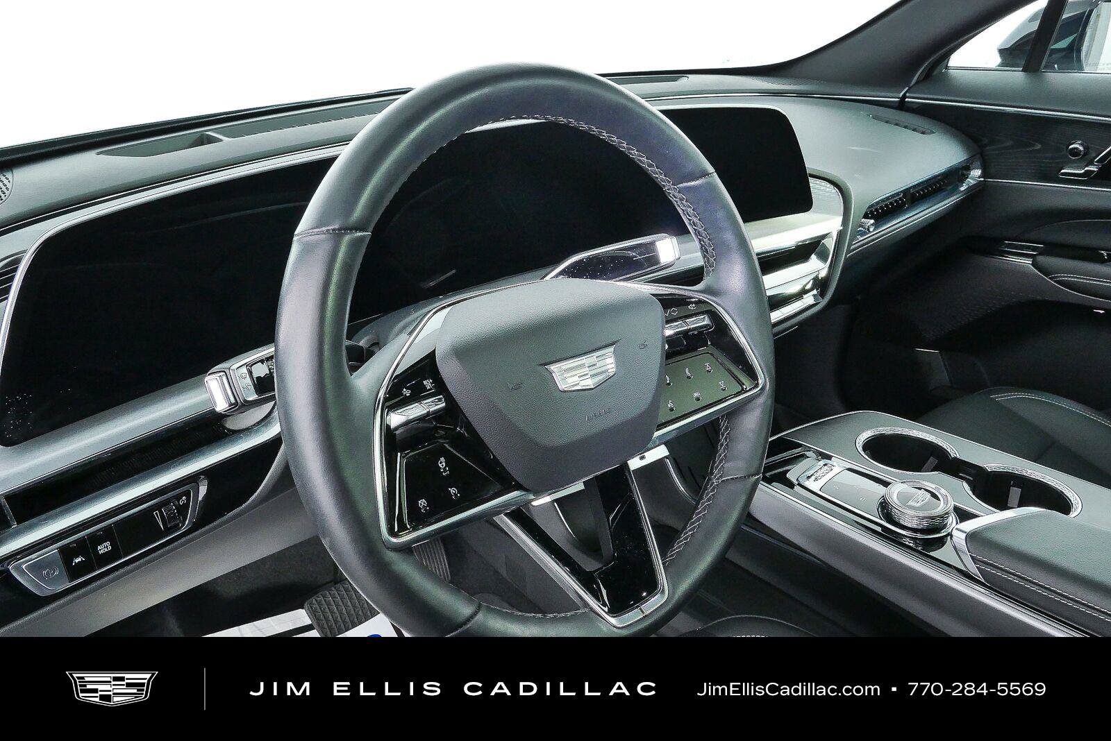 Used 2024 Cadillac Lyriq Sport w/ LPO, Floor Liner Package AWD/4WD image 4