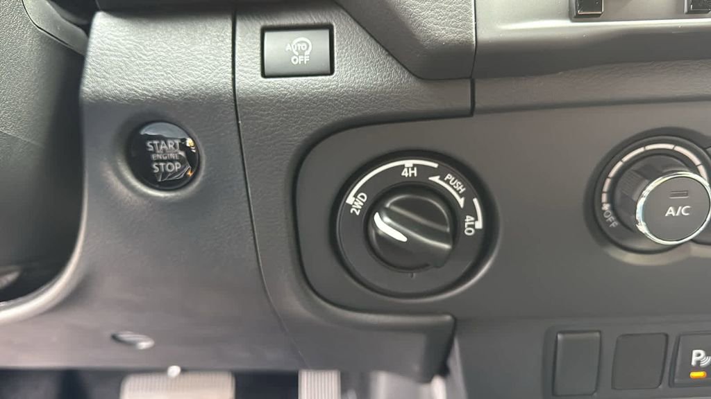 New 2026 Nissan Frontier SV w/ Tow Package AWD/4WD image 20