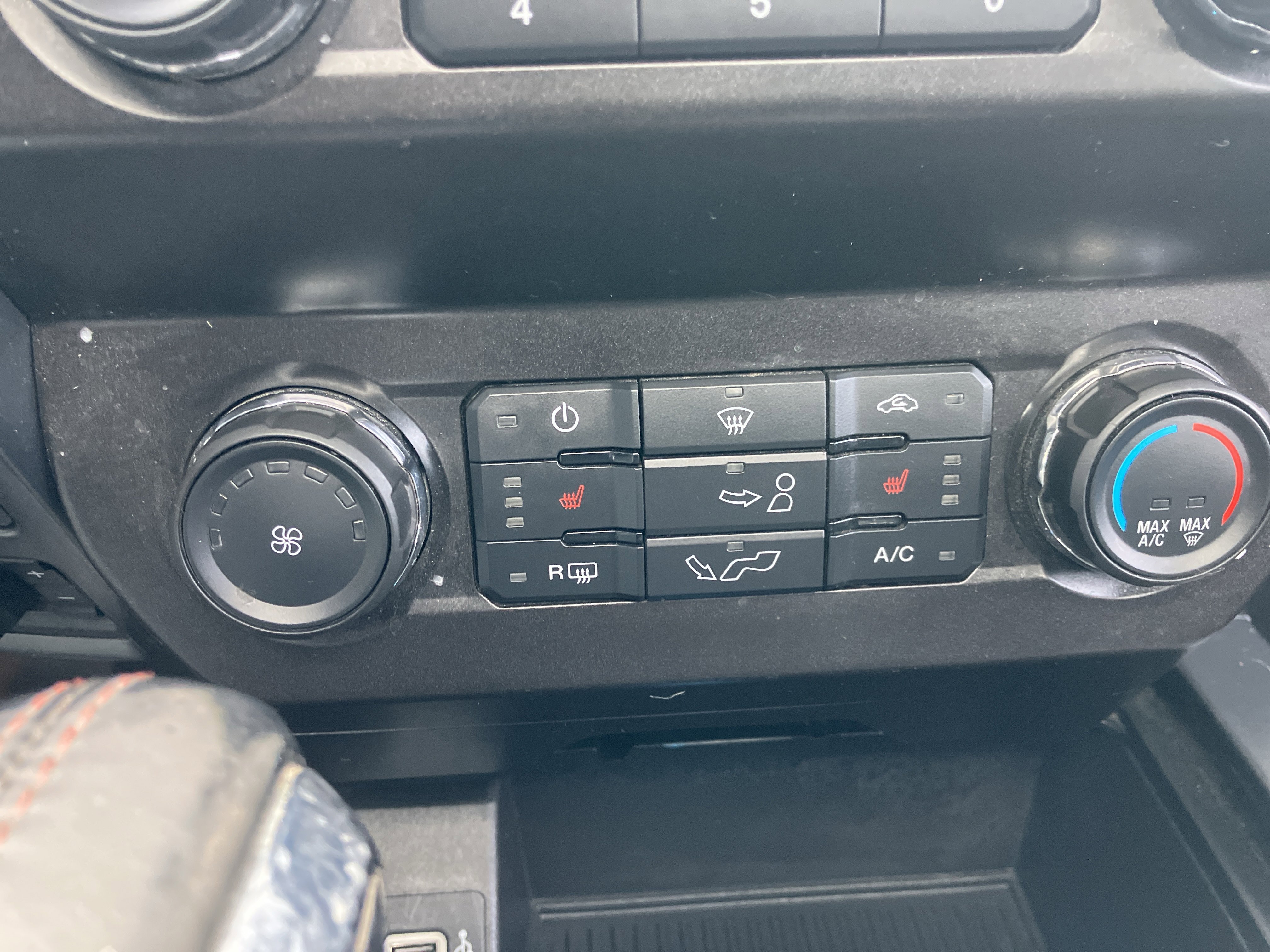 Used 2019 Ford F150 XLT w/ Equipment Group 302A Luxury image 29