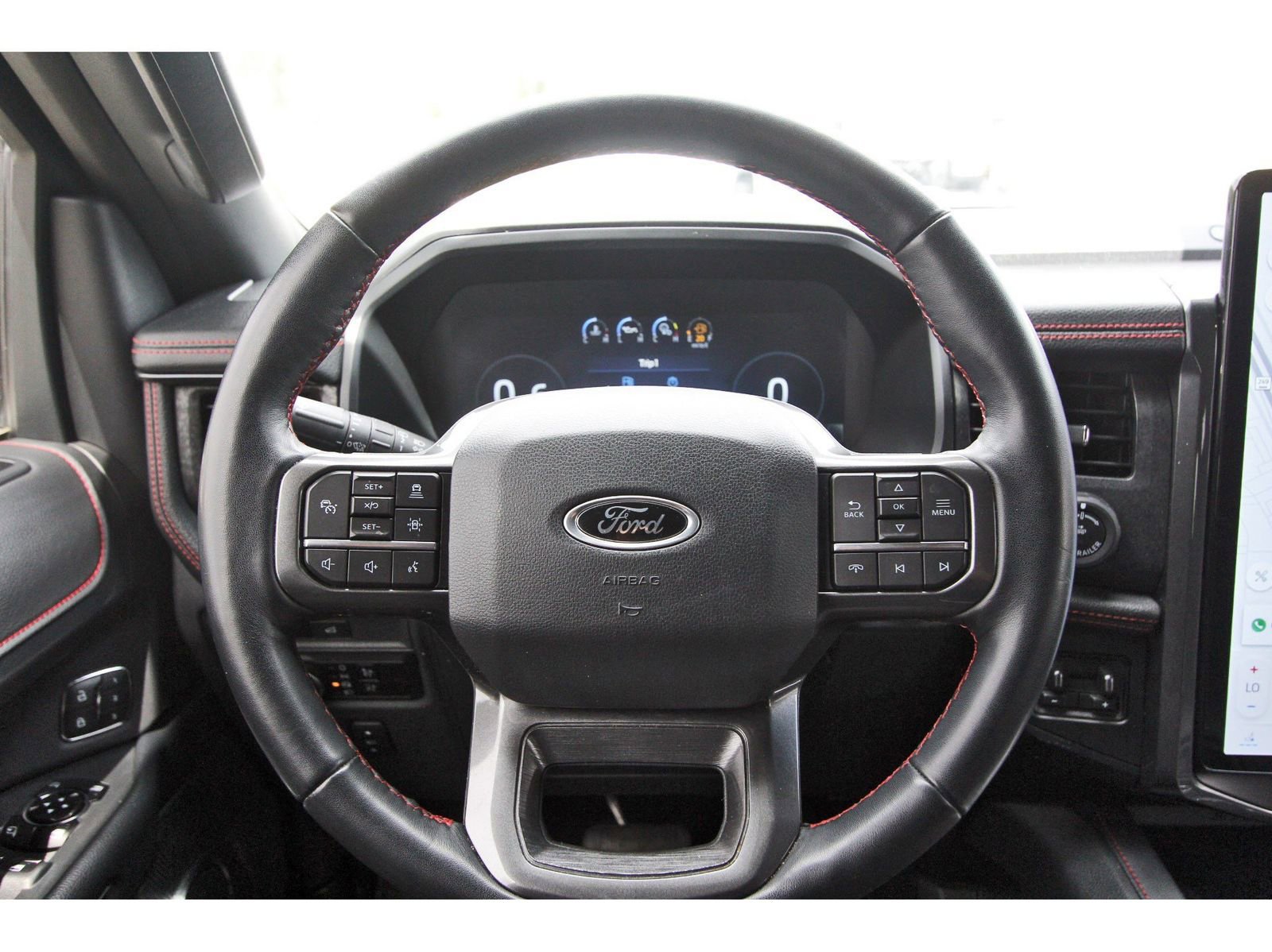 Used 2023 Ford Expedition Limited image 15