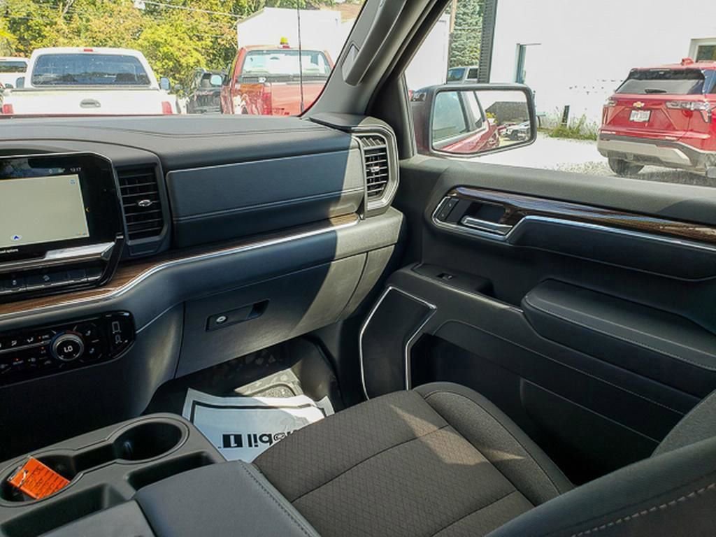 Used 2025 Chevrolet Silverado 1500 RST w/ Dark Appearance Package image 25
