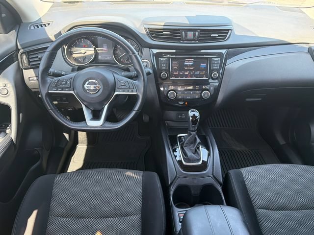 Used 2022 Nissan Rogue Sport SV FWD image 22