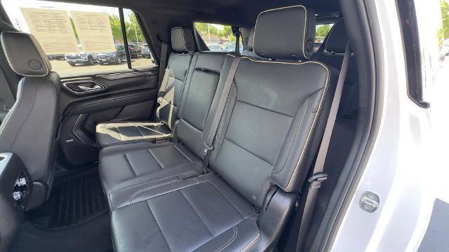 Used 2023 GMC Yukon SLT image 93