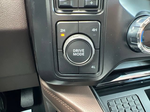 New 2026 Ford F350 4x4 Crew Cab DRW Super Duty image 21