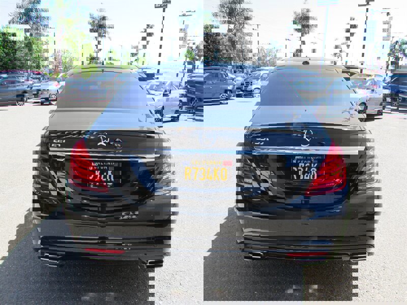 Used 2014 Mercedes-Benz S 550 Sedan w/ Sport Package Plus One image 4