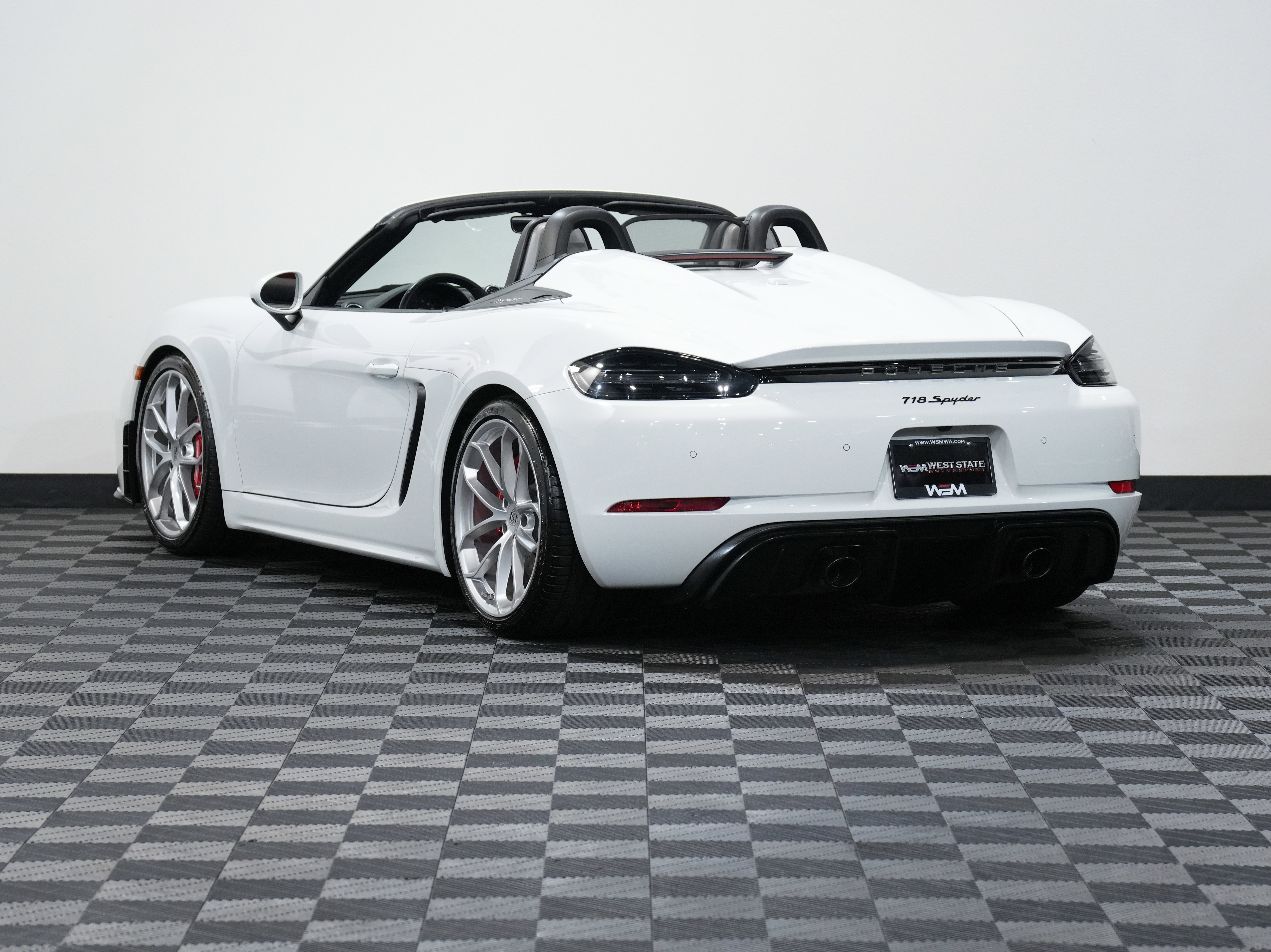 Used 2021 Porsche 718 Boxster Spyder image 9