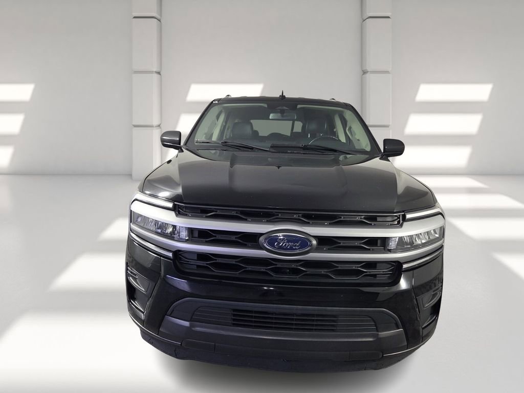 Used 2023 Ford Expedition Max XLT RWD image 3