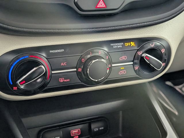 Used 2020 Kia Soul LX image 27