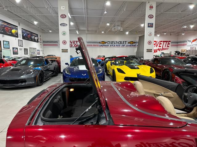 Used 2007 Chevrolet Corvette Convertible w/ Preferred Equipment Group RWD image 25