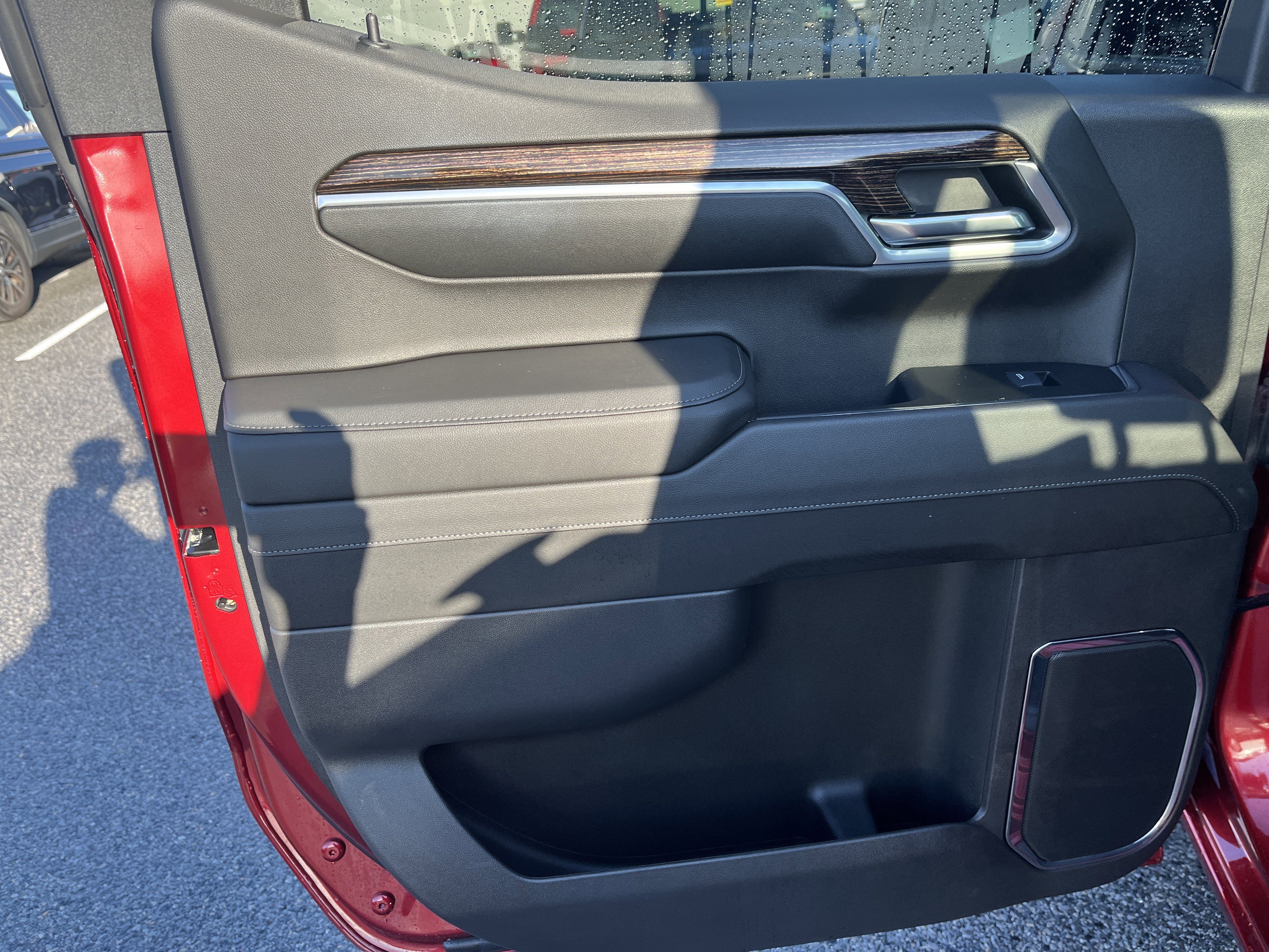 Used 2024 GMC Sierra 1500 Elevation image 18