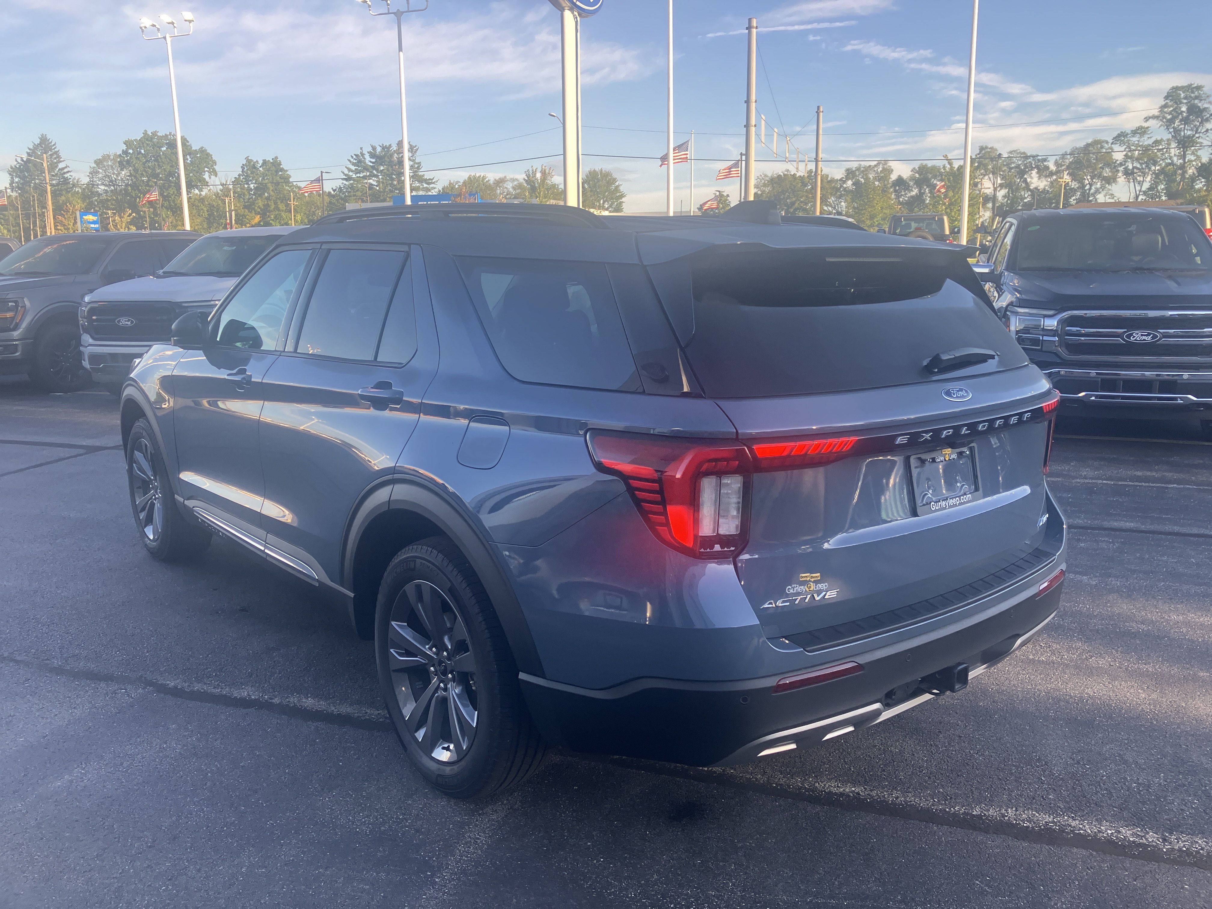 Used 2025 Ford Explorer Active w/ Active Comfort Package AWD/4WD image 5