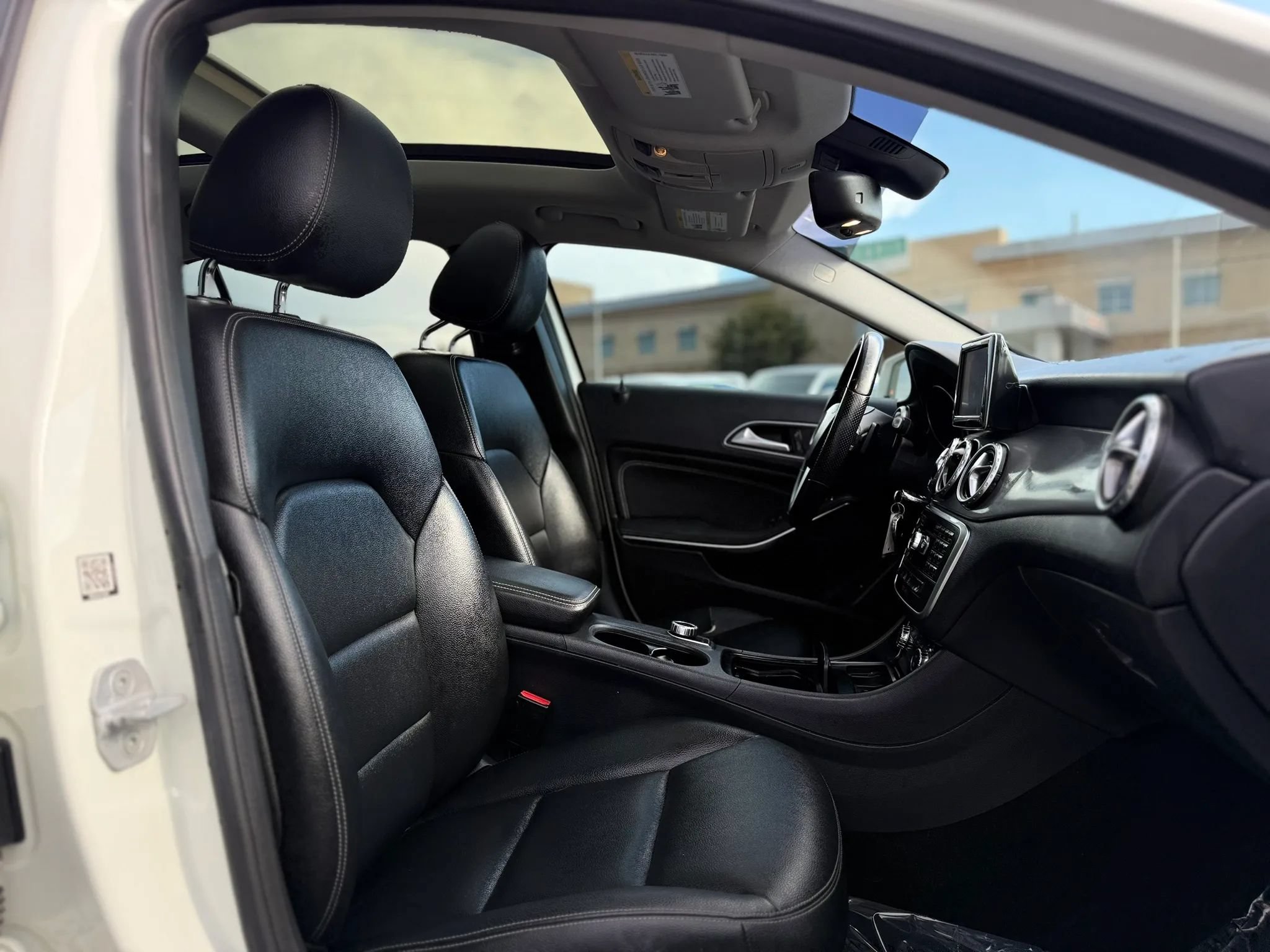 Used 2015 Mercedes-Benz GLA 250 image 25