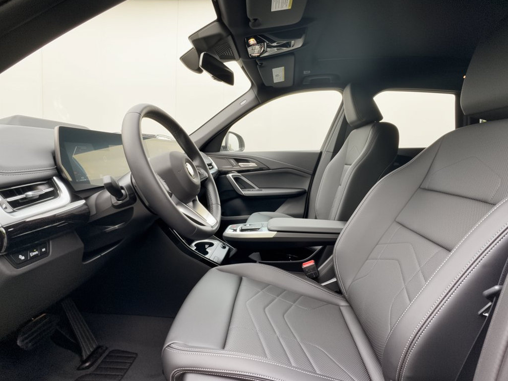 New 2026 BMW X1 xDrive28i w/ Technology Package AWD/4WD image 5