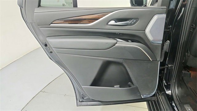 Certified 2023 Cadillac Escalade Premium Luxury w/ Performance Package image 17