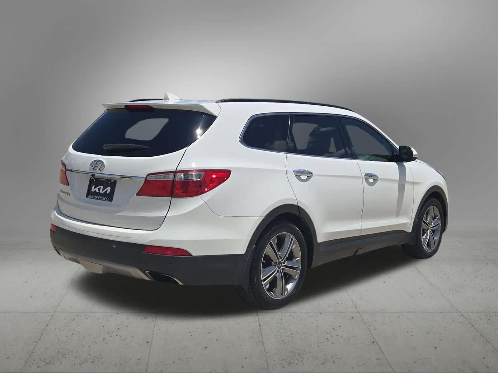 Used 2014 Hyundai Santa Fe GLS FWD image 6