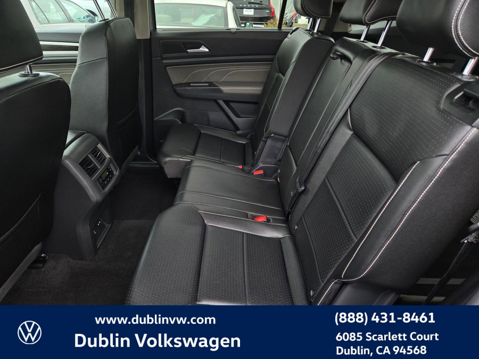 Used 2023 Volkswagen Atlas SE w/ Panoramic Sunroof Package image 12