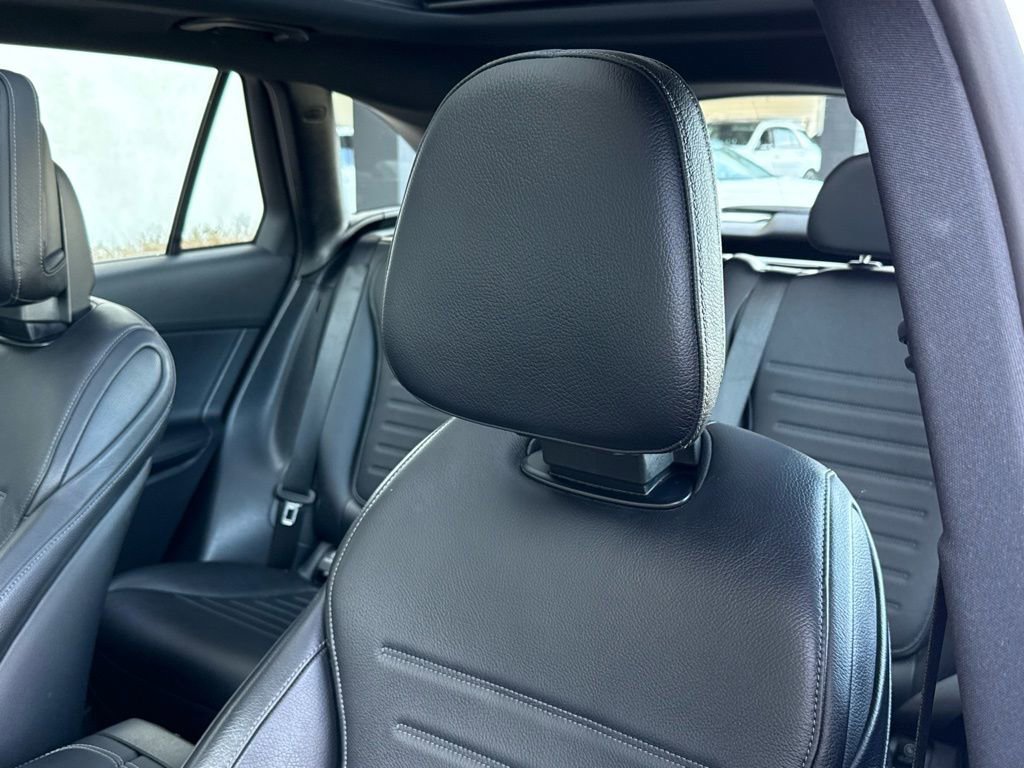 Certified 2025 Mercedes-Benz GLC 43 AMG 4MATIC image 3