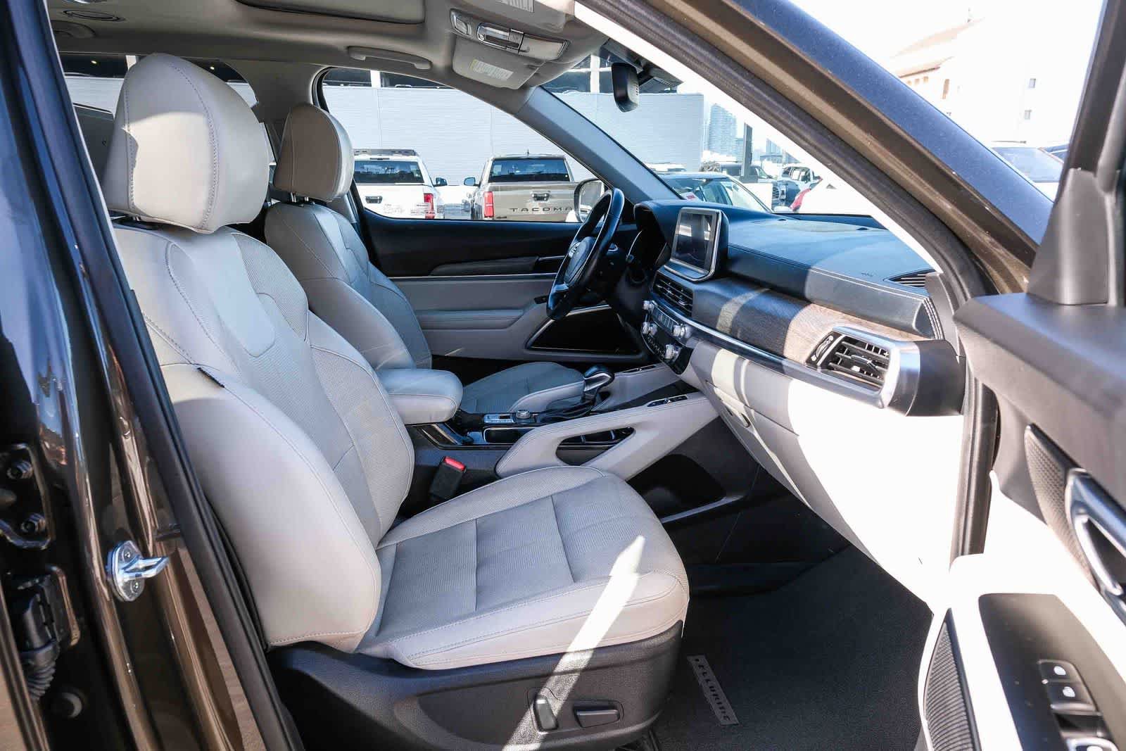 Used 2022 Kia Telluride SX FWD image 18