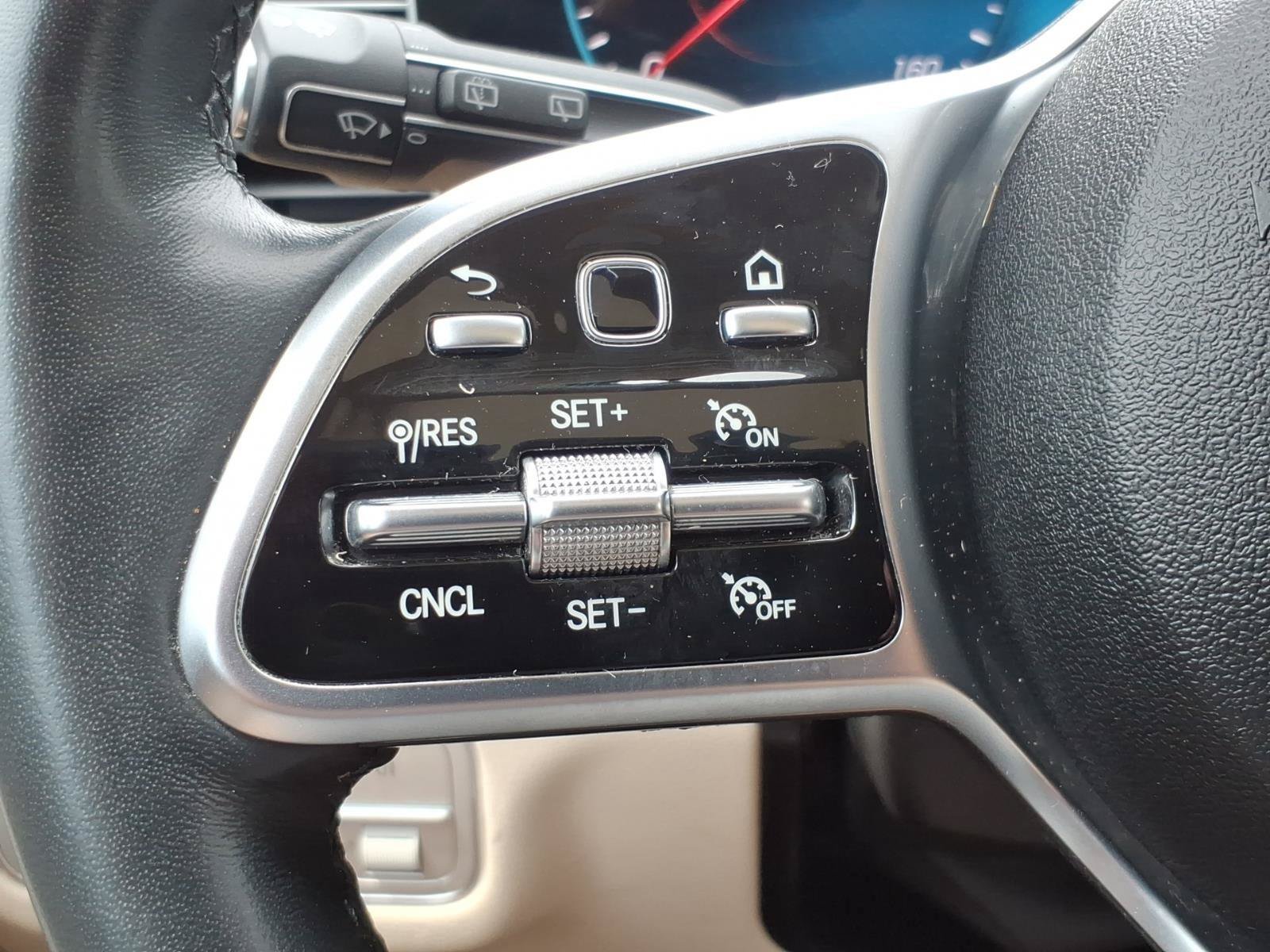 Used 2022 Mercedes-Benz GLE 350 4MATIC image 15