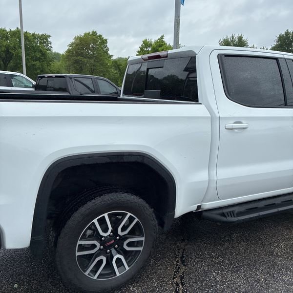 Used 2024 GMC Sierra 1500 AT4 w/ AT4 Preferred Package AWD/4WD image 8