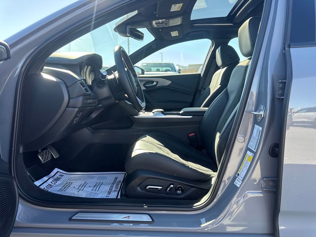 Used 2025 Acura TLX A-Spec Package image 32