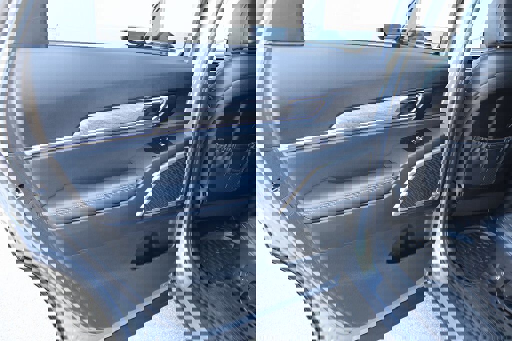 Used 2022 Kia Telluride EX image 13