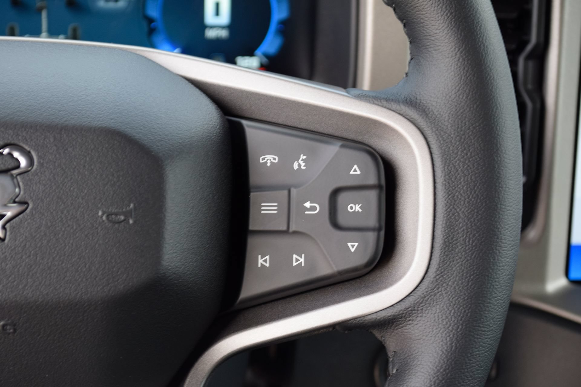 New 2026 Ford Bronco Outer Banks w/ Sasquatch Package AWD/4WD image 7