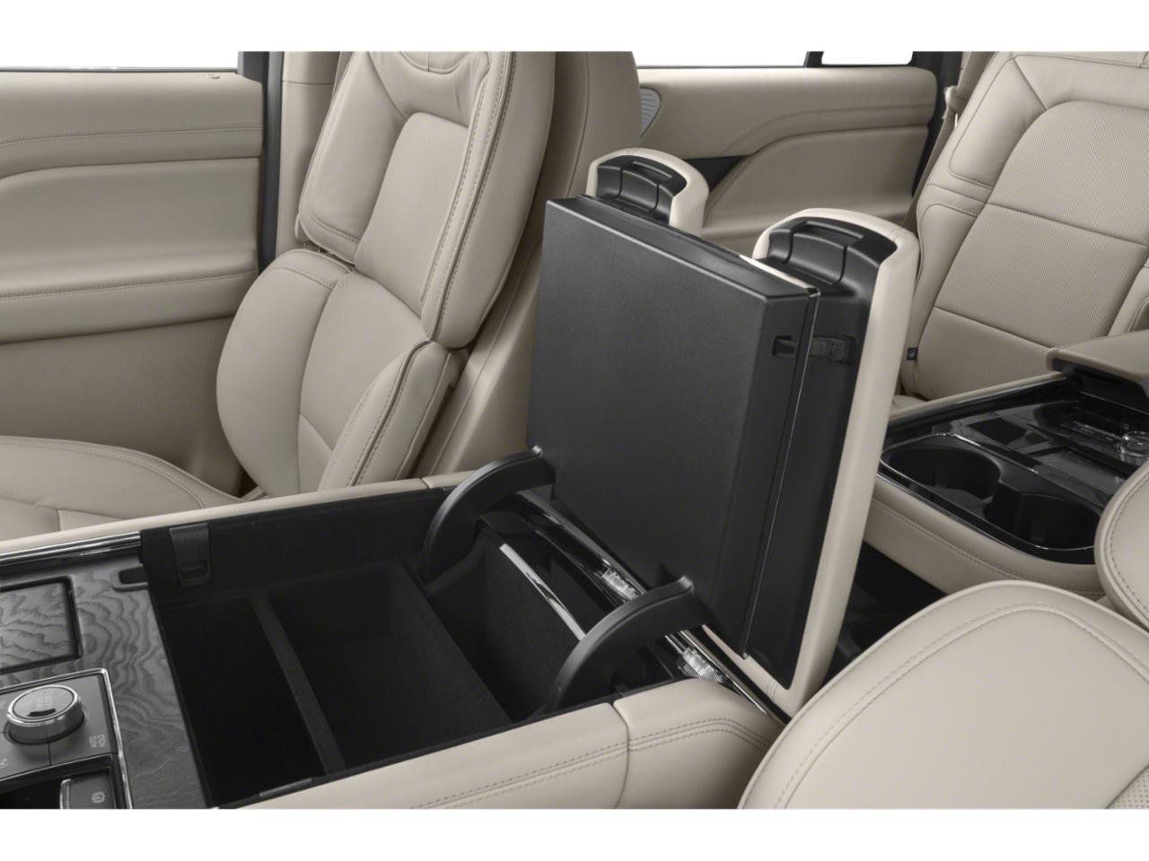 Used 2019 Lincoln Navigator L Reserve AWD/4WD image 9