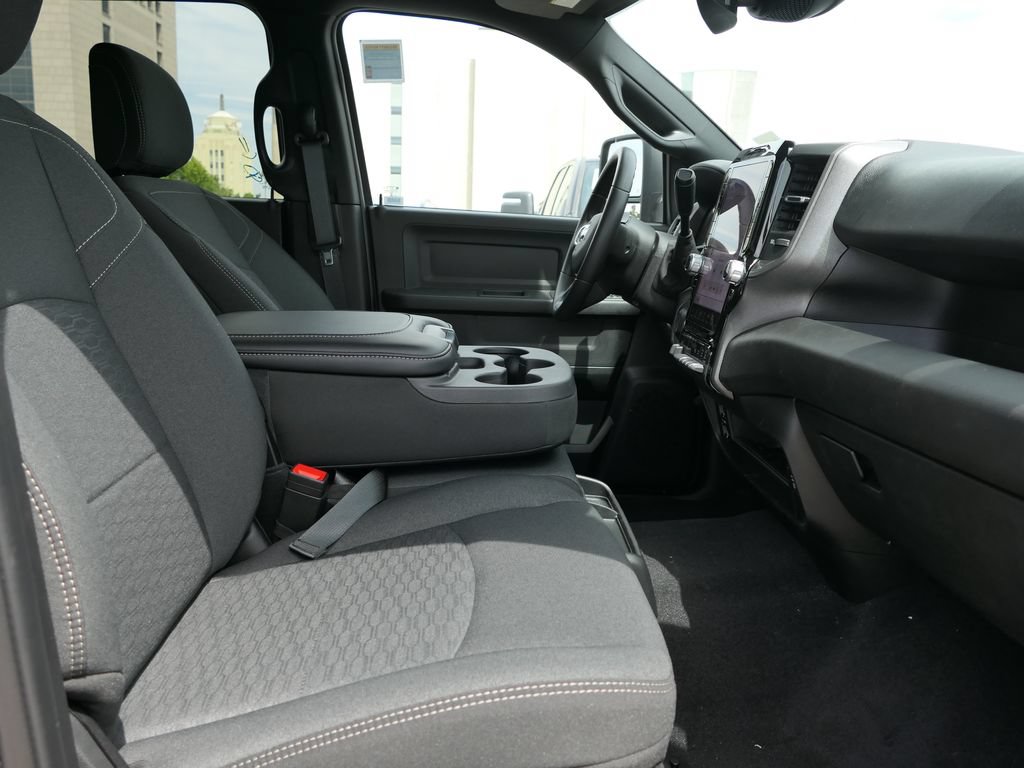 New 2026 RAM 3500 Tradesman AWD/4WD image 25