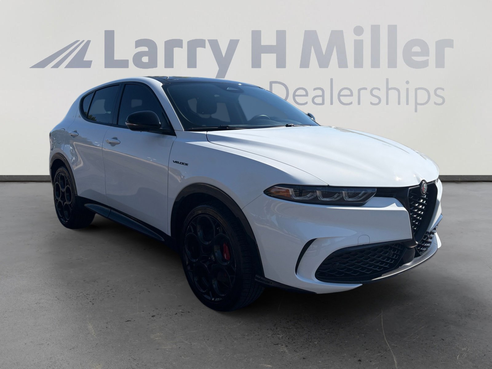 Used 2024 Alfa Romeo Tonale Veloce AWD/4WD image 7