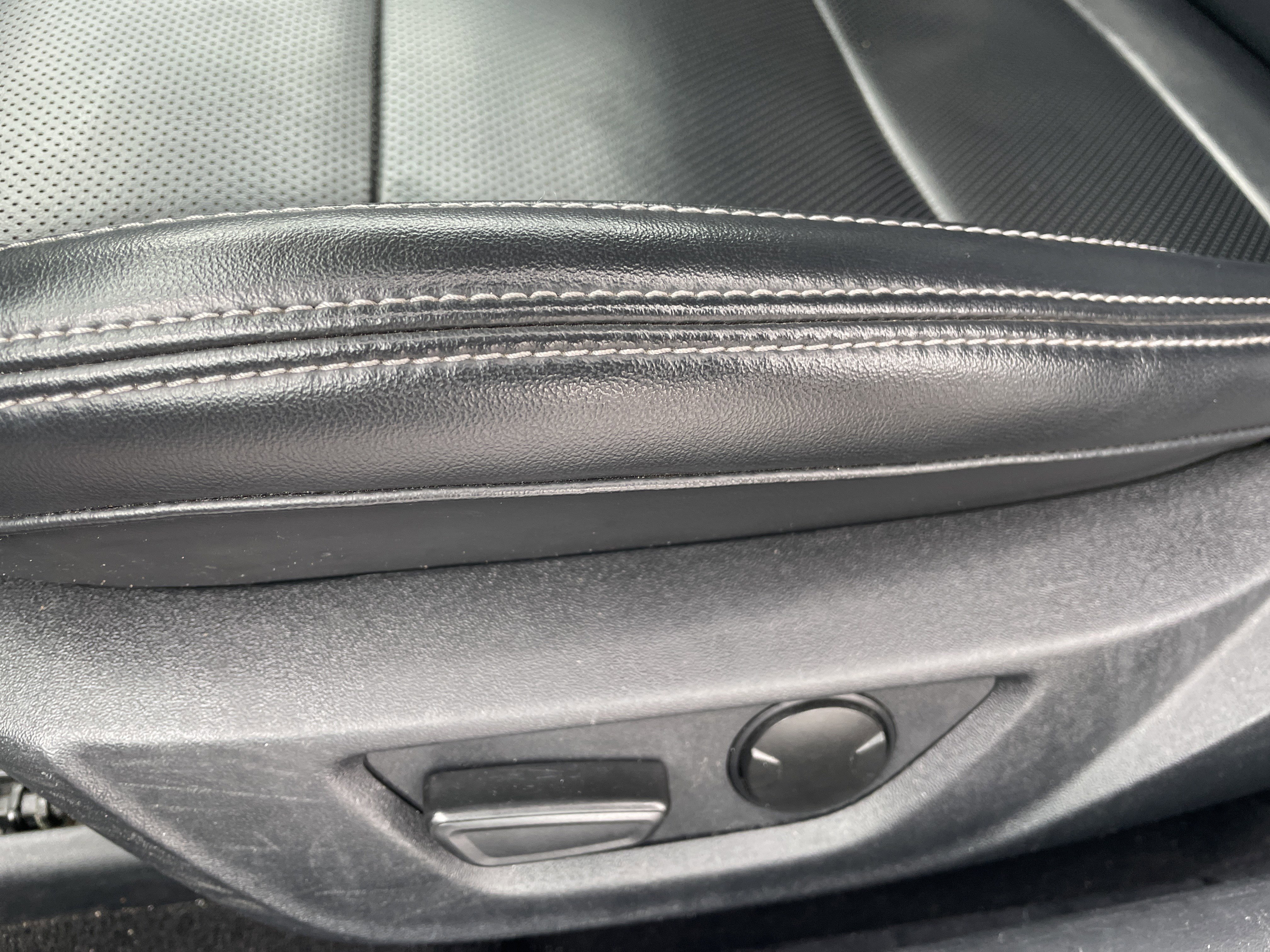 Used 2024 Ford Mustang Premium image 12