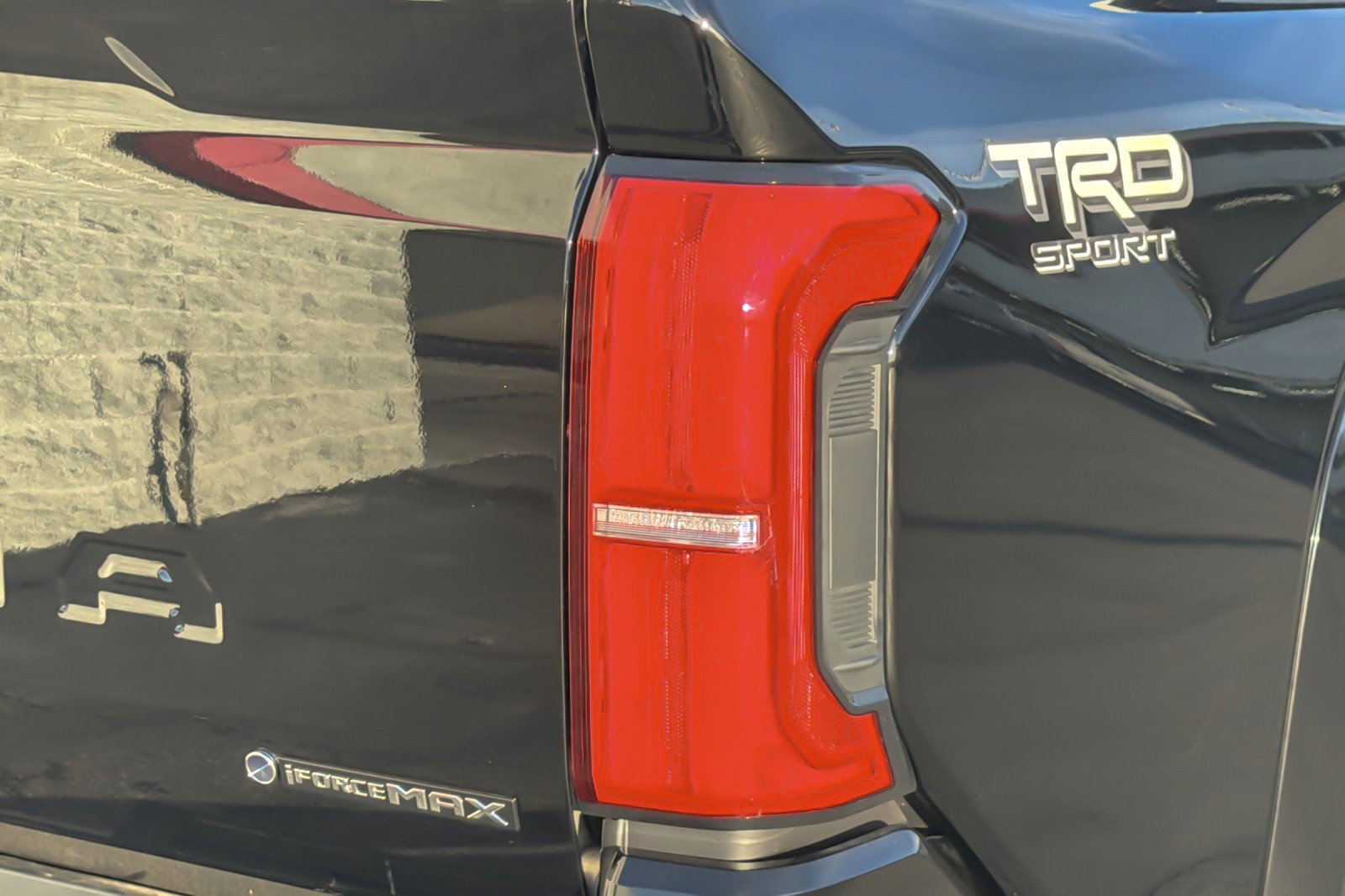 Used 2025 Toyota Tacoma TRD Sport image 25