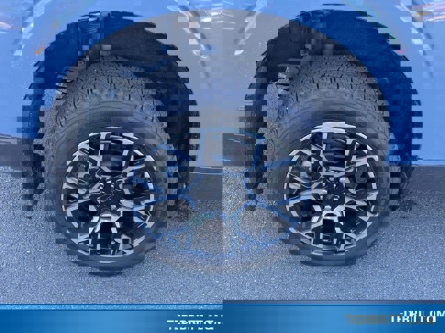 Certified 2025 Ford Maverick Lariat w/ 4K Tow Package image 11