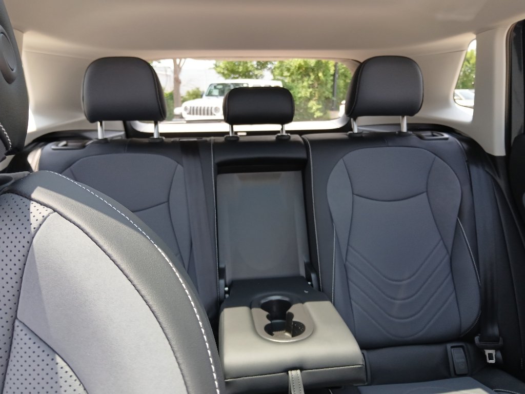 New 2026 Volkswagen Tiguan SE FWD image 24