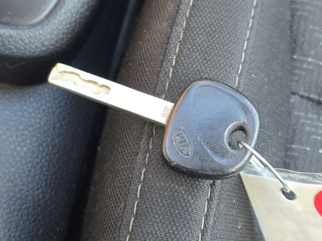 Used 2020 Kia Rio LX image 33