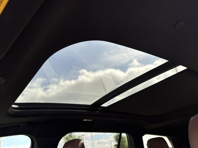 Used 2023 Lincoln Aviator Reserve w/ Equipment Group 201A image 23