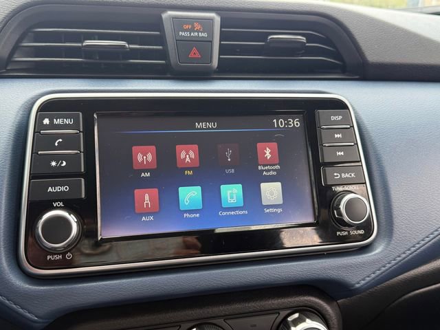 Used 2025 Nissan Versa SV w/ Trunk Package FWD image 17
