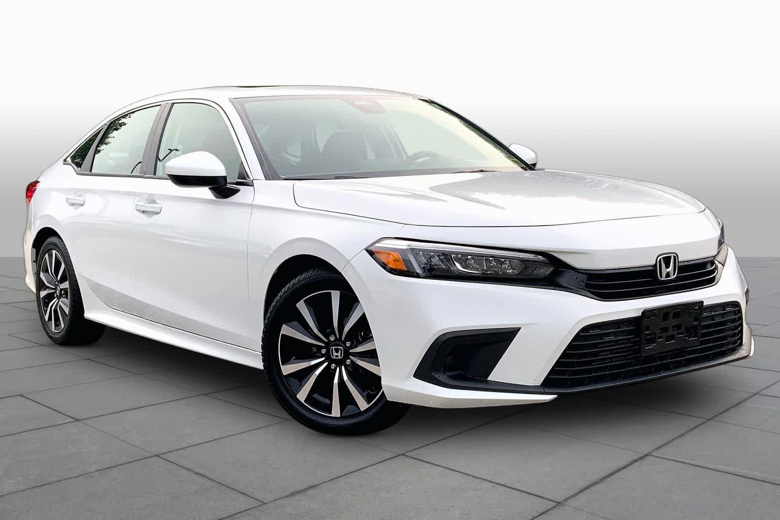 Used 2024 Honda Civic EX image 3