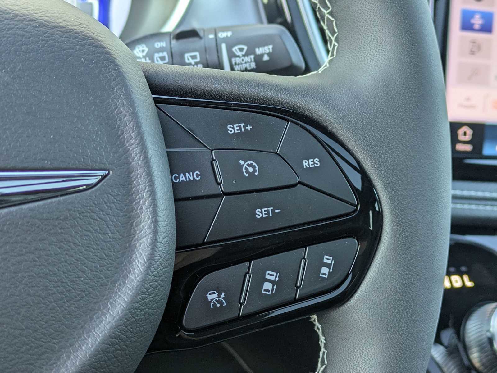 Used 2026 Chrysler Pacifica Limited w/ S Appearance Package image 21