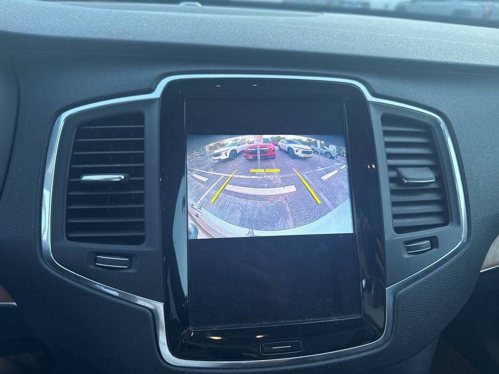 Used 2021 Volvo XC90 T6 Momentum image 20