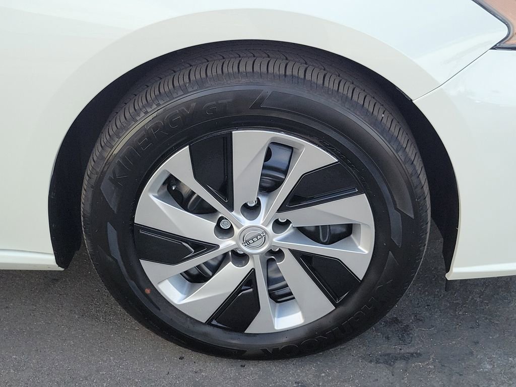 Used 2025 Nissan Altima 2.5 S image 23