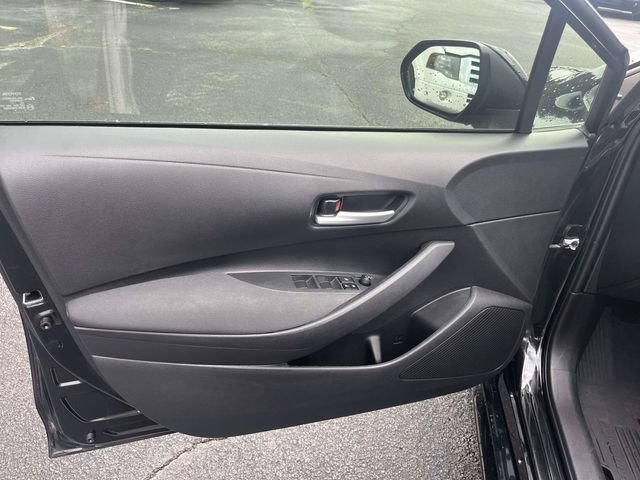 Used 2021 Toyota Corolla LE FWD image 16