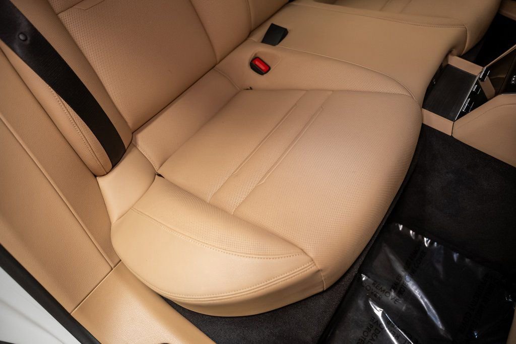 Used 2023 Porsche Panamera Platinum Edition image 35