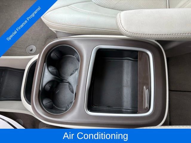 Used 2020 Chrysler Pacifica Touring-L Plus image 22