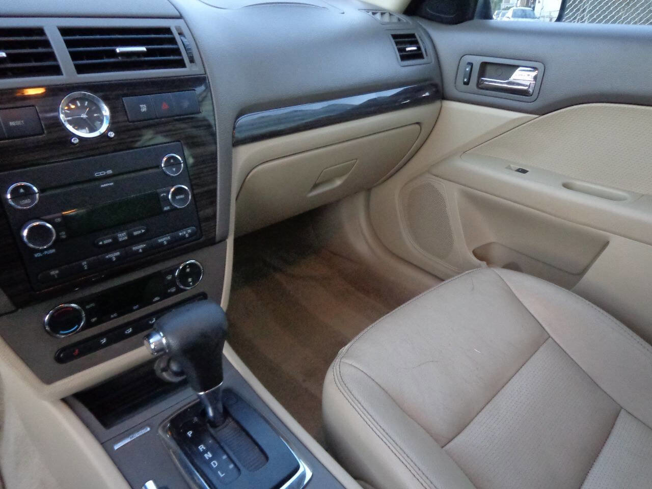 Used 2008 Ford Fusion SEL image 12